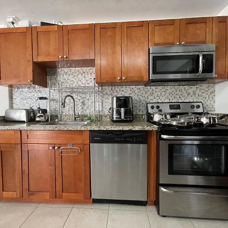 Jungle To Beach 4 R 3 Bedroom Family And Pet Heated Pool N Airport N Beach N Hard Rock Форт-Лодердейл Екстер'єр фото
